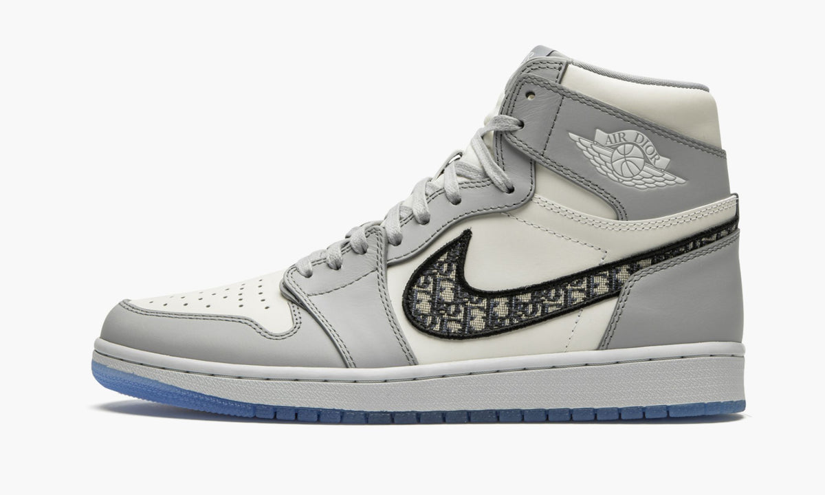 Air Jordan 1 Retro High "Dior" Sneakers